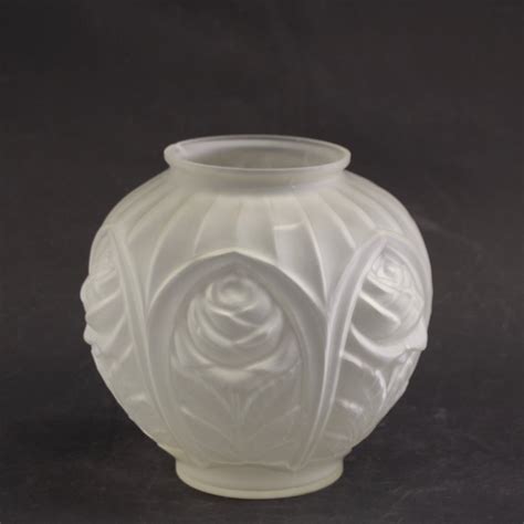 Vintage French Art Deco Etched Glass Geometric Rose Motif Vase 1930s For Sale At Pamono