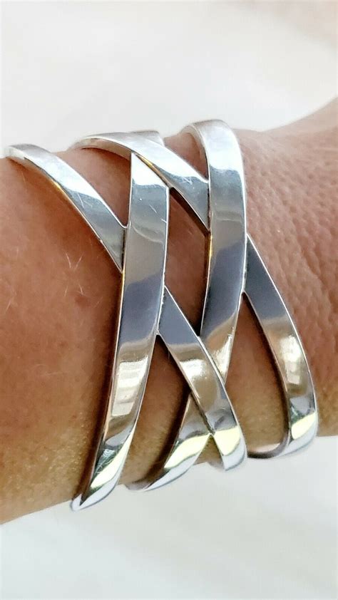 Retired Bold James Avery Bracelet Neat Piece Rare W Gem