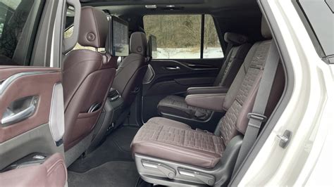 2021 Cadillac Escalade Interior Review | Tech-forward fortress | Autoblog