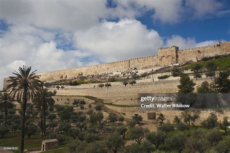 Israel Jerusalem Valley Of Jehoshaphat High Res Stock Photo Getty Images