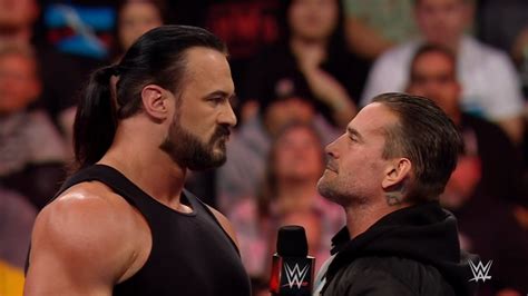 CM PUNK CONFRONTA DREW MCINTYRE WWE RAW LEGENDADO YouTube