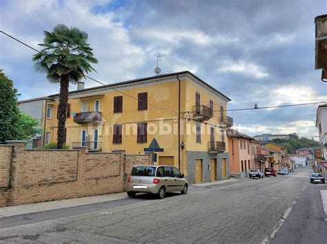 Palazzo Edificio Corso Giacomo Matteotti Portacomaro Rif