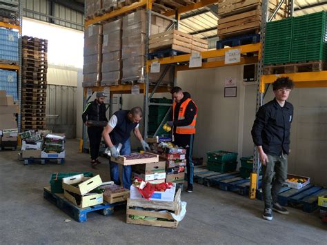 C Te D Or Solidarit La Banque Alimentaire Est L Troit Dans Ses