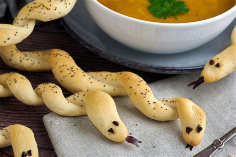 Snake Bread For Halloween Easy Recipe For Fun Breadsticks