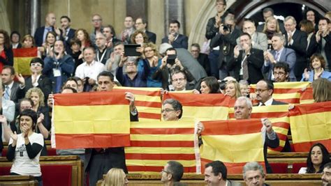 Histórico El Parlamento Catalán Inició El Proceso De Separación De España Diario Hoy En La