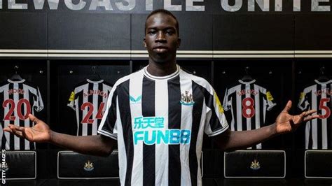 Garang Kuol Newcastle United Agree Deal To Sign 18 Year Old Australian