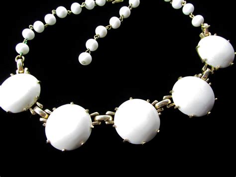 Vintage Necklace Foux Milk Glass Beads By SunburyVintageStore