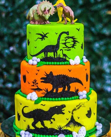 Pin De Natalia En Salvaaaa En 2023 Tortas De Dinosaurios Decoracion De Dinosaurios Fiestas