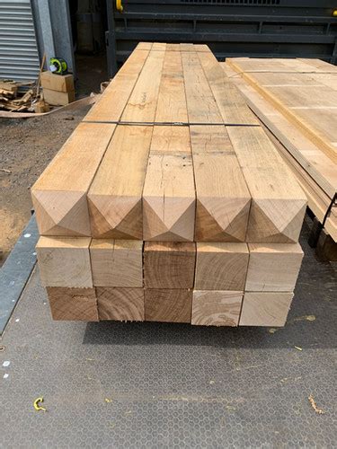 Oak Fencing Post 100mm X 100mm Oak And Wood