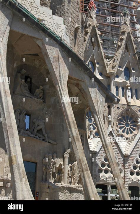 Base de Basílica i Templo Expiatori de la Sagrada Familia expiatorio