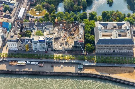 Düsseldorf aus der Vogelperspektive Abriß einer Plattenbau Hochhaus