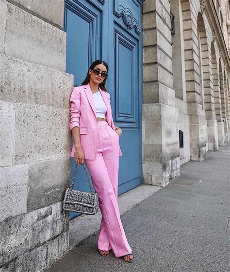 29 Inspiradores Outfits Rosa Para Lucir Super Chic Fashion Pants