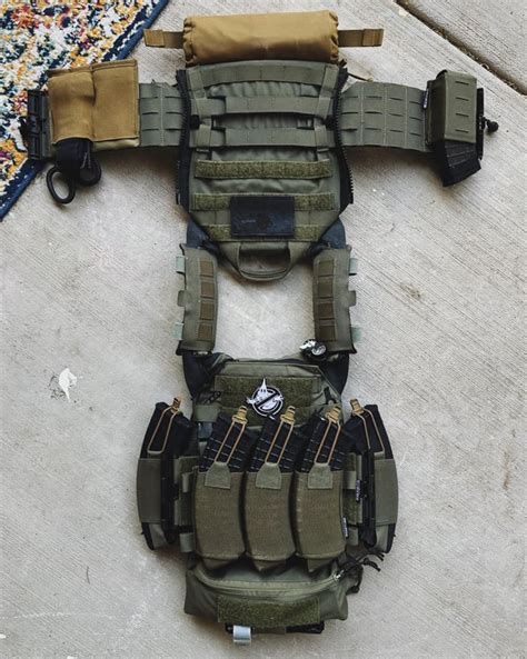 thirst trap thursday : r/tacticalgear