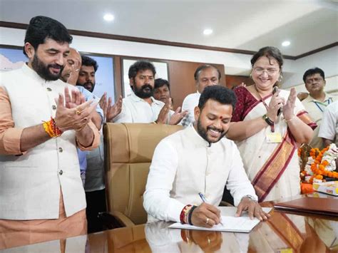 Tdp Mp Ram Mohan Naidu Takes Charge Of Civil Aviation Ministry