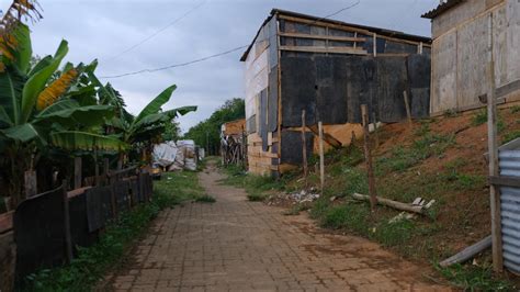 Conv Nio Prev Moradias Em Dois Terrenos E Envolve A Favela Do