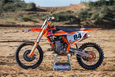 Team Red Bull KTM Factory Racing Line Up MXGP 2017 Bikerbook