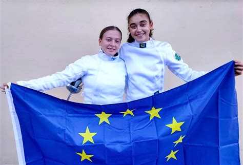 Arianna Bevilacqua E Bianca Falcone Del Circolo Teate Scherma Convocate