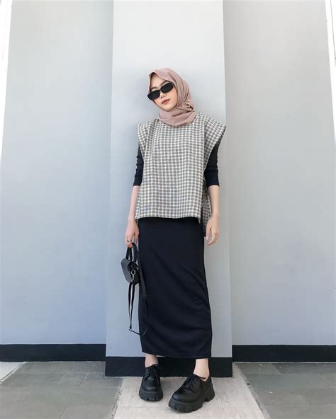 Ootd Rok Span Yang Sopan Untuk Pengguna Hijab Terbaru