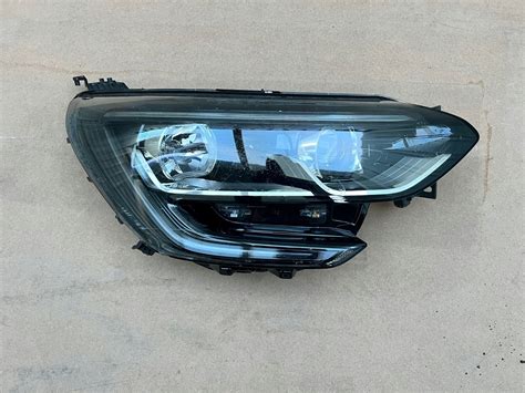 RENAULT MEGANE 4 IV 16r LAMPA PRAWA PRZEDNIA LED 260108478r Za 112 50