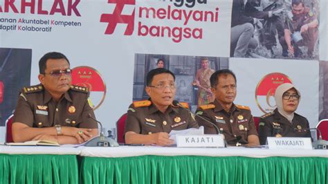 Kejati Geledah Kantor Balai Pompengang Dan BPN Wajo Sotarmi Habis