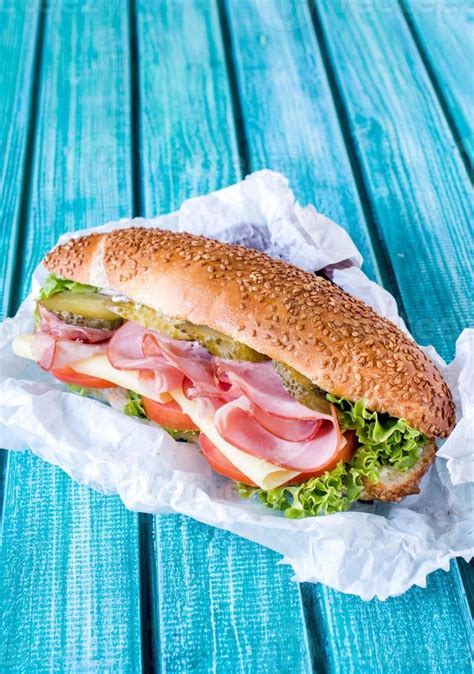 Served submarine sandwich 22814039 Stock Photo at Vecteezy