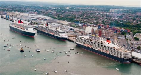 Cunard Three Queens In Southampton I Had A Tour On The Qmii And It Was