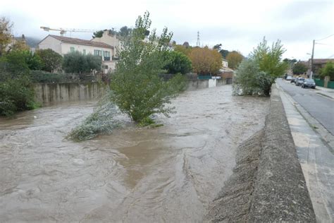 Huveaune La Penne Sur Huveaune Crue Smbvh