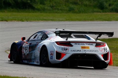 First Laps Acura Nsx Gt3 Automobile Magazine