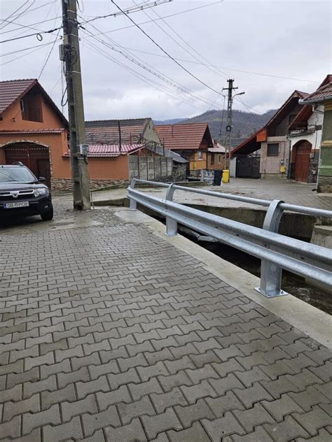 FOTO Lucrările de reabilitare și modernizare a străzilor din Comuna