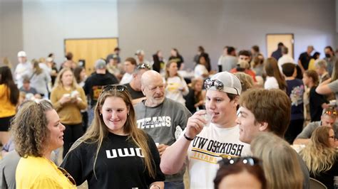 Students, families celebrate UW Oshkosh on Homecoming - UW Oshkosh Today University of Wisconsin ...