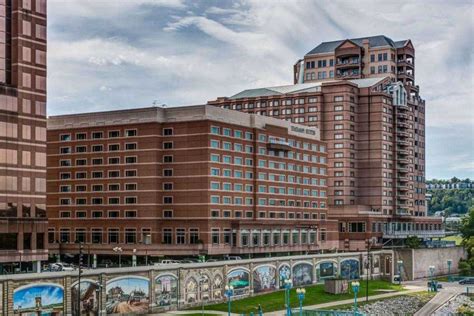 Hotels In Cincinnati With Pool | Book from 26 Stay Options @Best Price