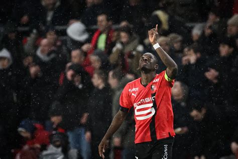 Official Hamari Traoré leaves Rennes for Real Sociedad Get French