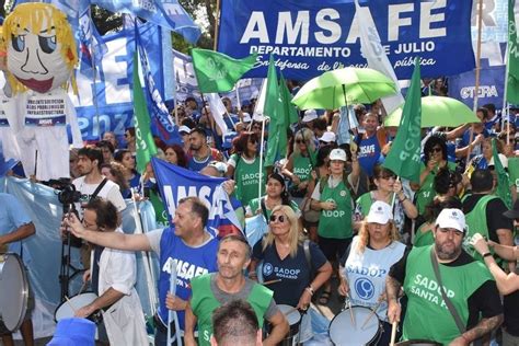 Paritaria docente arranca el diálogo entre los gremios y Provincia