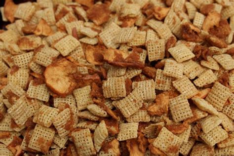 Apple Pie Chex Mix Savory Saver