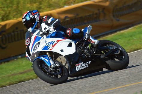 Bmw Hp4 Race S1000rr Sbk Motoplus Ca