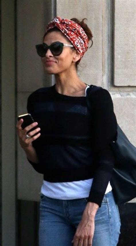 Eva Mendes Headband And Messy Bun Mode Outfits Casual Outfits Fashion