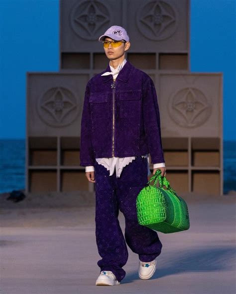 Louis Vuitton Mens 2023年春夏コレクション 画像74枚 Fashionsnap In 2024 Louis Vuitton Travel Bags