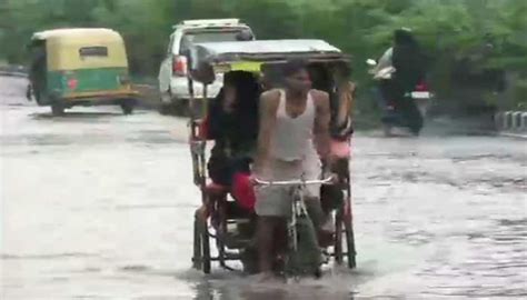 Delhi Monsoon Heavy Rains Wreak Havoc India News Zee News