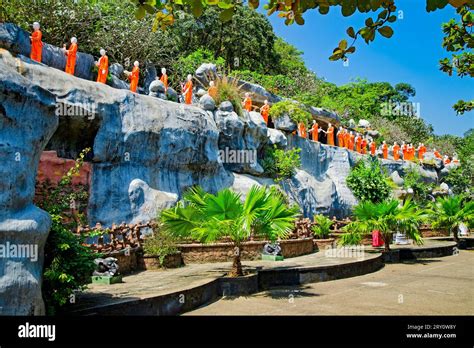 The Queue Of The Monks In The Golden Temple Dambulla Sri Lanka Stock