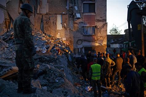 Terremoto In Albania Il Giorno Dopo Oggi Lutto Nazionale Si Scava Ancora