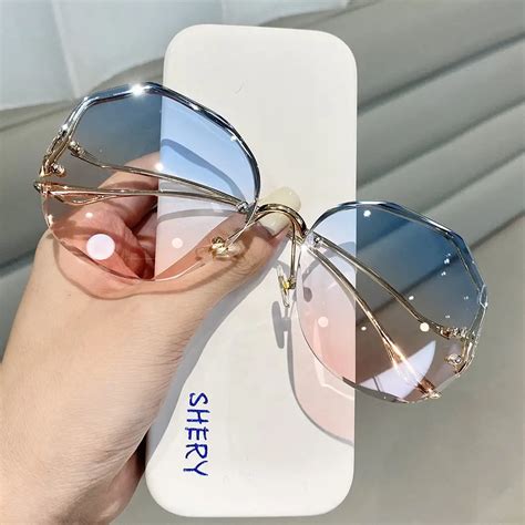 Irregular Round Sunglasses Women Brand Designer Gradient Fashion Sun Glasses Female Rimless