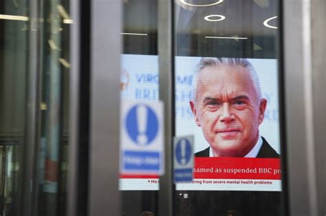 Huw Edwards Bbc Presenter In Sex Photo Scandal Identified By Wife