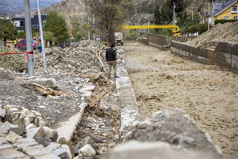 Un Fallecido Tras El Desborde De Un Río Que Causó Daños En Varias Zonas En La Paz Jornada