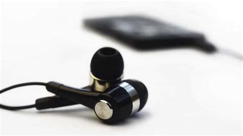 How to Pair Blackweb Bluetooth Headphones? (Updated Guide)