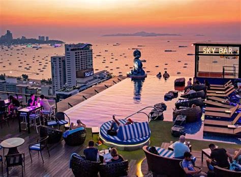 7 Best Rooftop Bars in Pattaya in [2024 UPDATE]