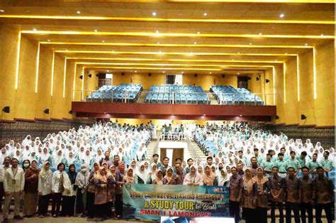 Berkunjung Ke Kampus UNAIR SMAN 1 Lamongan Berkenalan Dengan