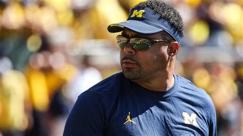 Michigan football coach gives insight on notable position battle - Blue ...