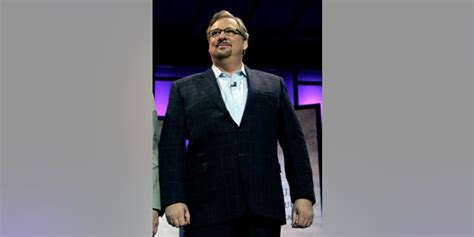 Church Members Open Services With Prayer For Pastor Rick Warren After