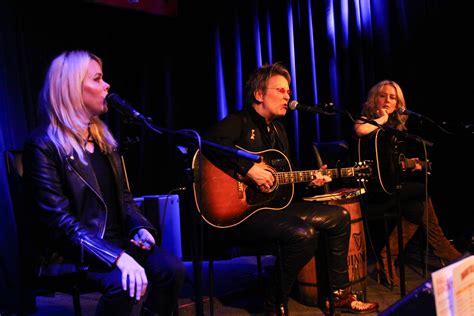 Mary Gauthier, Allison Moorer & Jaimee Harris – McGonigel’s Mucky Duck