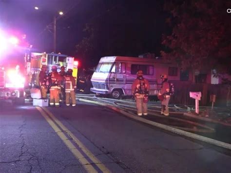 Woman Killed Firefighter Injured In Early Morning House Fire In Lakeside